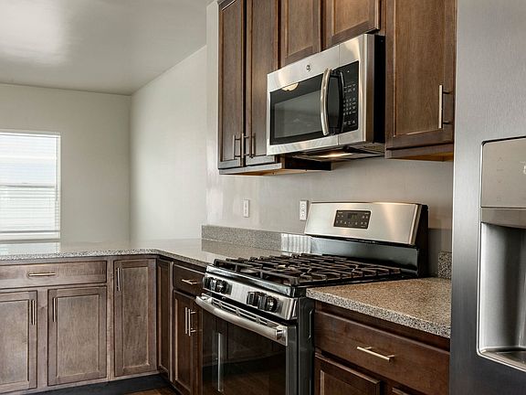 3rd image of 5161 W Stockfield Ln