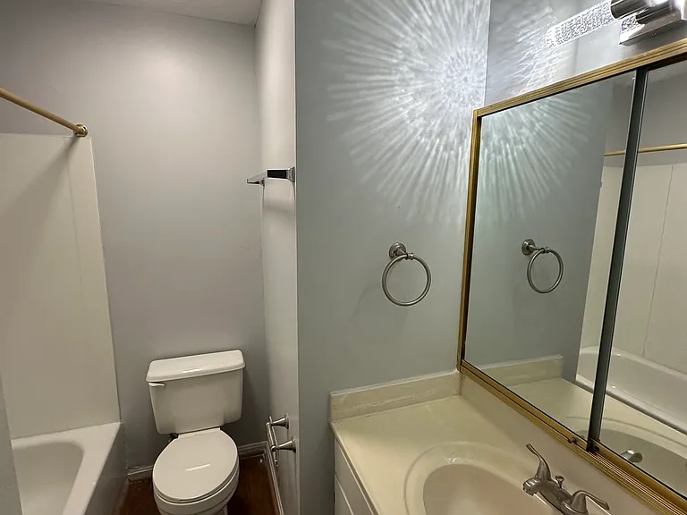 8 Crystal Rock Ct — Photo 10