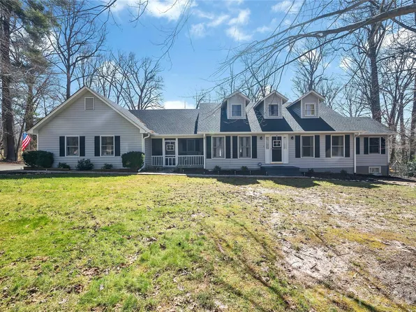 10 High Meadows Dr, Candler, NC 28715