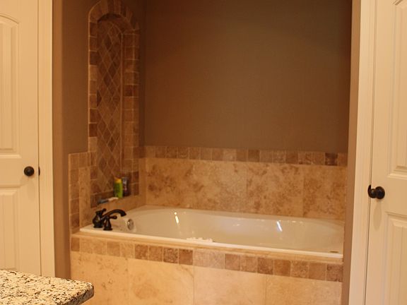 Master Bathroom Jaccuzi Bath