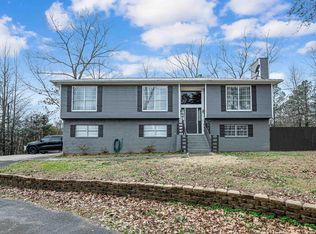 8281 Bluff Ridge Rd, Bessemer, AL 35022