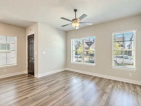 4th image of 705 Morning Dove Ln