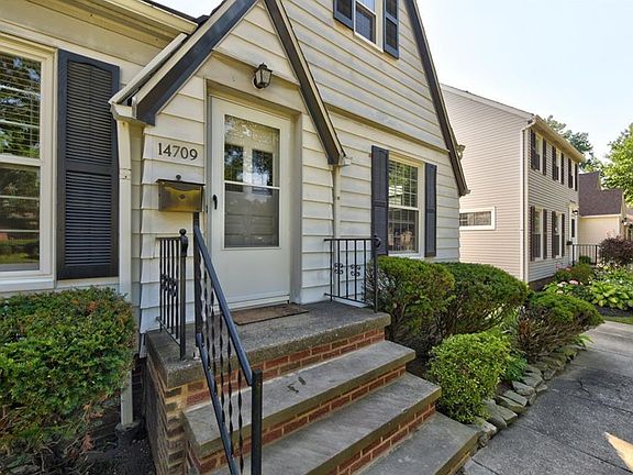 3rd image of 14709 Montrose Ave