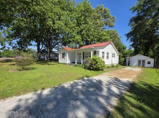 2044 Carroll St, Milan, TN 38358