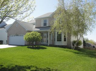 872 Brandt Dr, Lake In The Hills, IL 60156