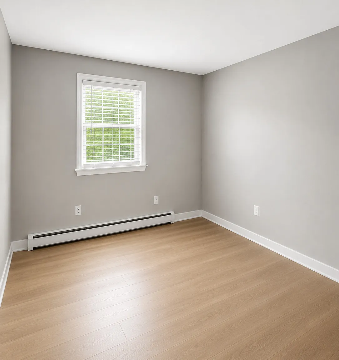 3 bed, 1.5 bath, 2742 sqft, $3,000 — Photo 4