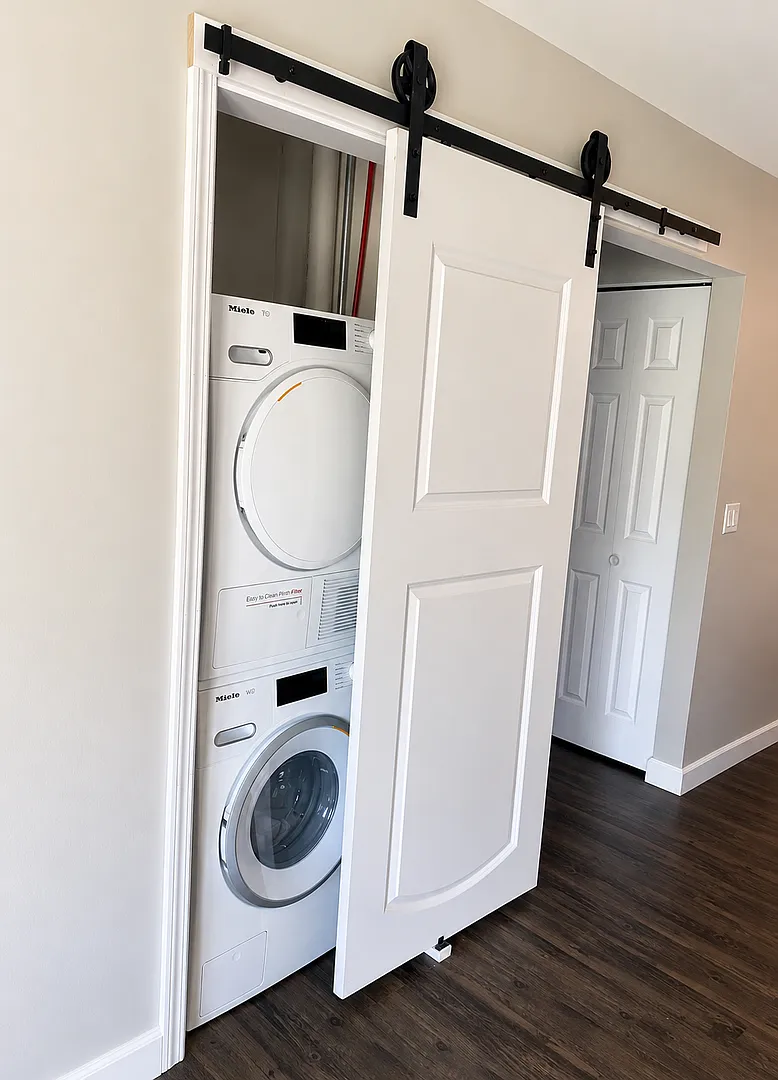Park Ridge Apartments — Photo 4
