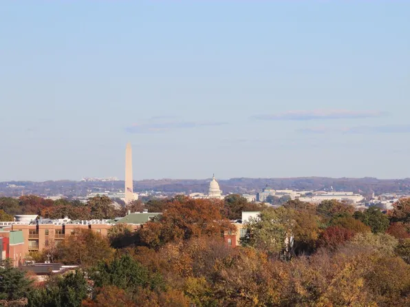 901 N Monroe St, Arlington, VA