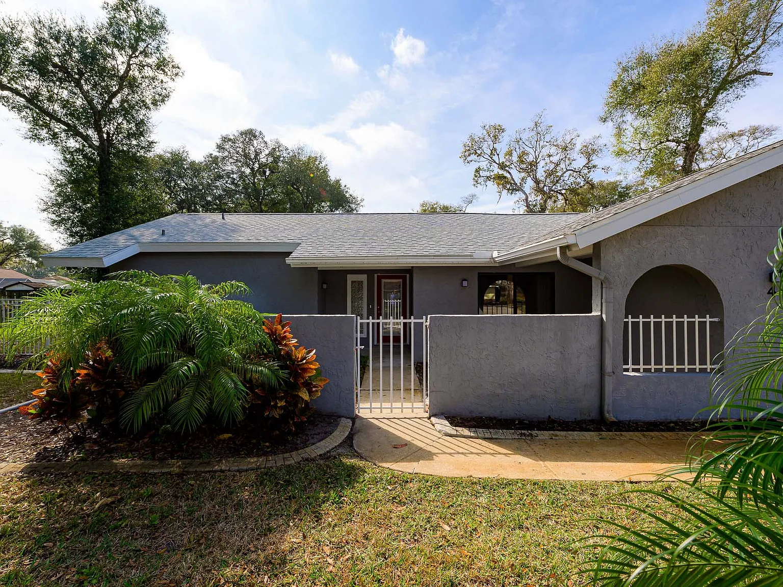 4 Baywood Drive - 1 — Photo 2