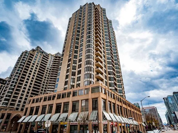 5 Northtown Way #1712, Toronto, ON M2N 7A1
