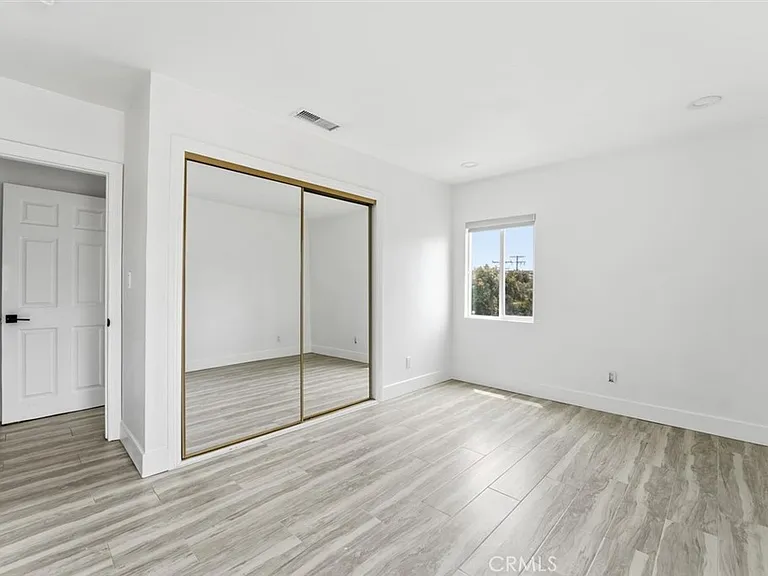 709 Warren Ln — Photo 19