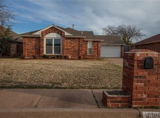 1609 Foxfire Rd, Edmond, OK 73003
