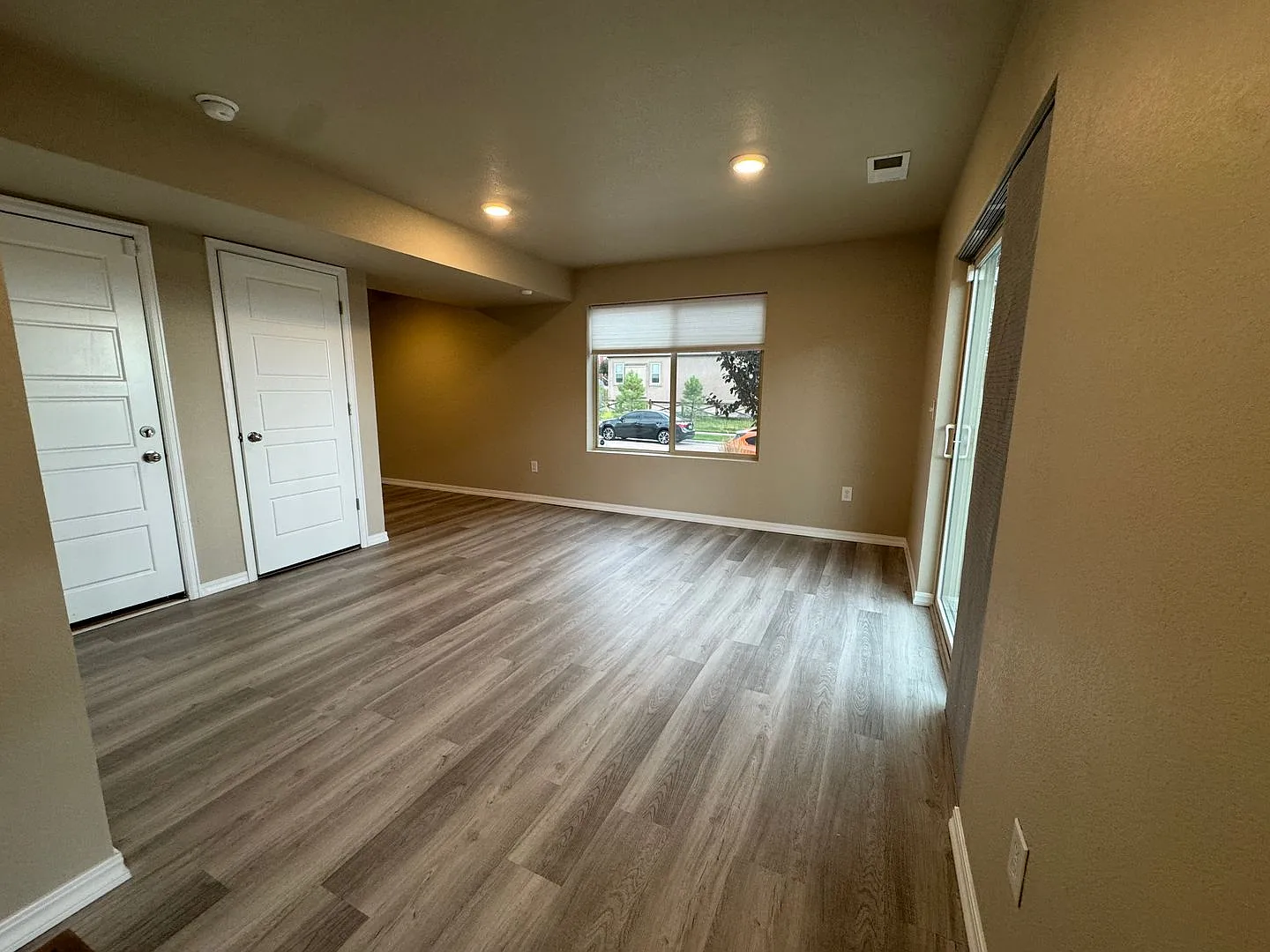 Beautiful 3-Bedroom Home in Banning Lewis Ranch! — Photo 4
