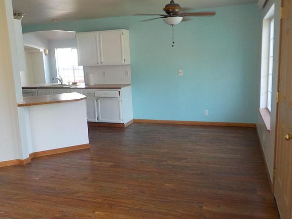 3rd image of 250 NE 70th St