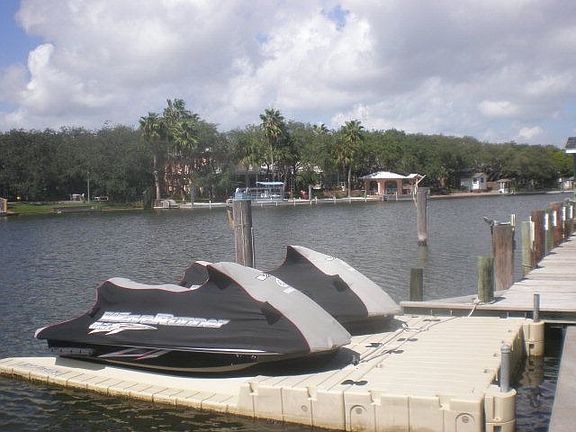 5th image of 2009 Crescent Dr