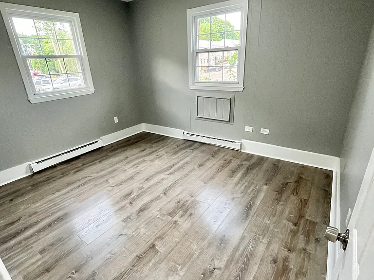 20 Elizabeth St #2 — Photo 5