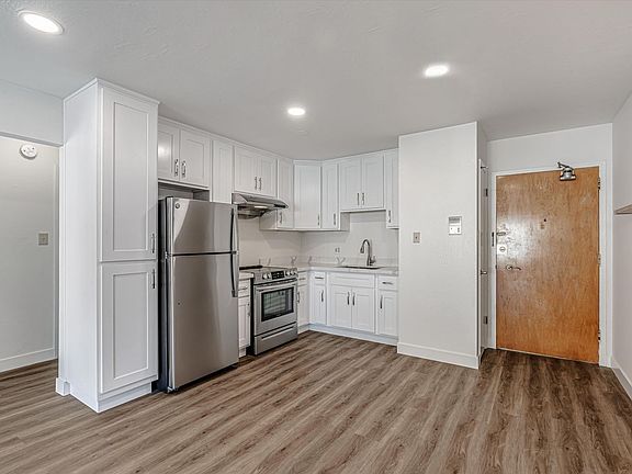 5th image of 1477 7th Ave #4