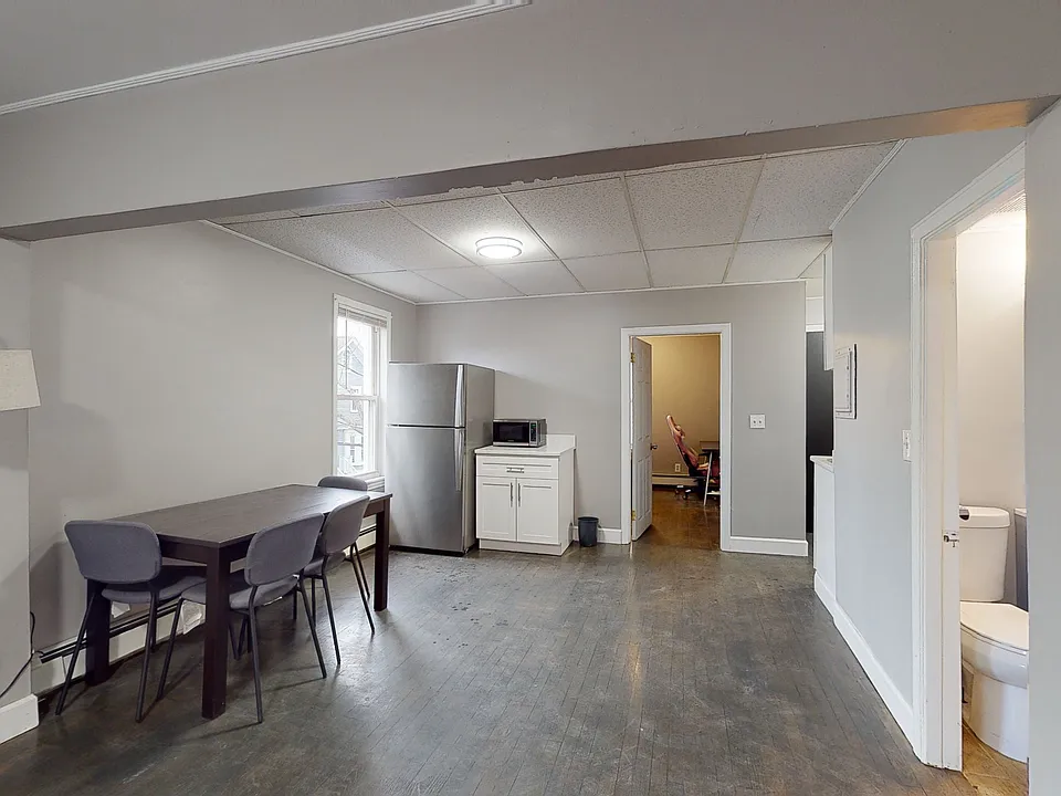 218 Western Ave #1