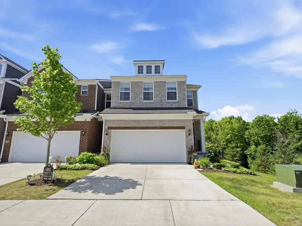 381 Strawberry Dr, Rochester, MI 48307