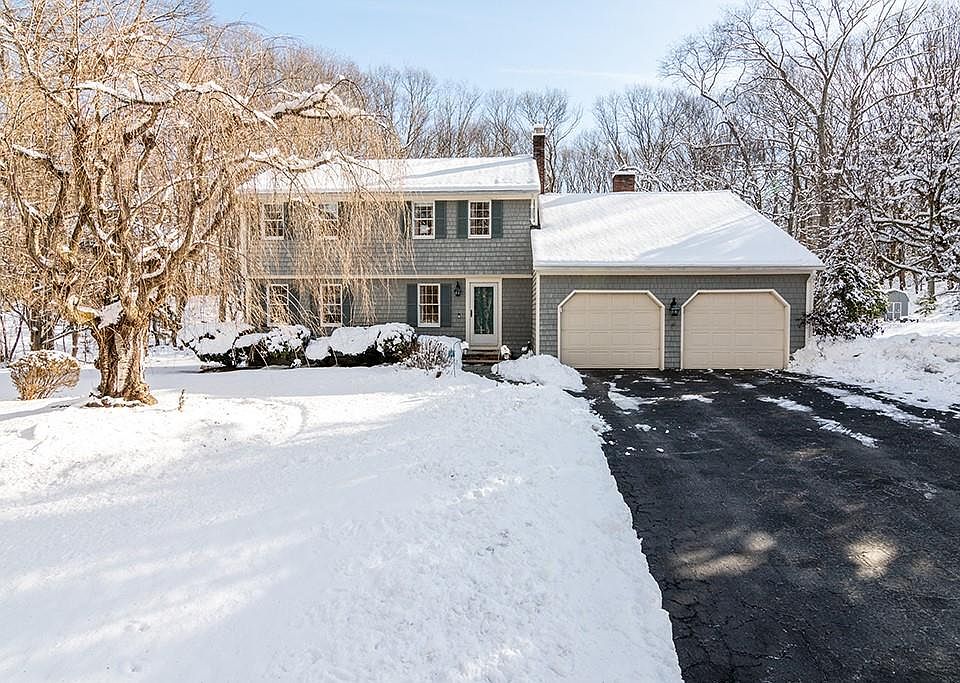 1st image of 207 Beacon Dr