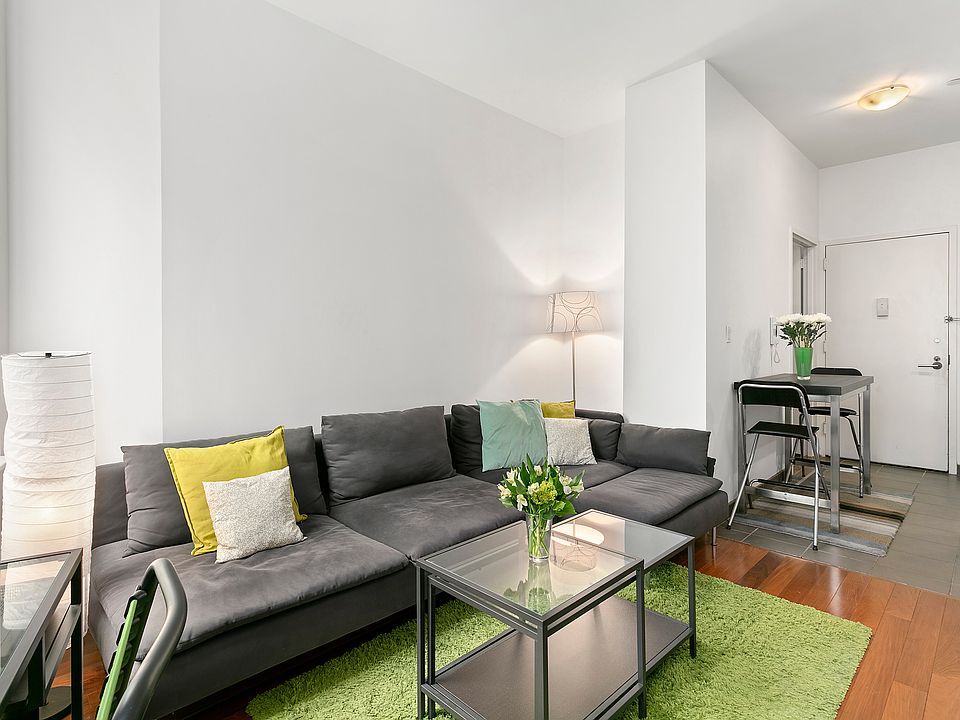1st image of 82 Beaver St APT 1107