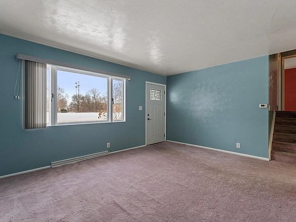 4th image of 1715 Rerick St