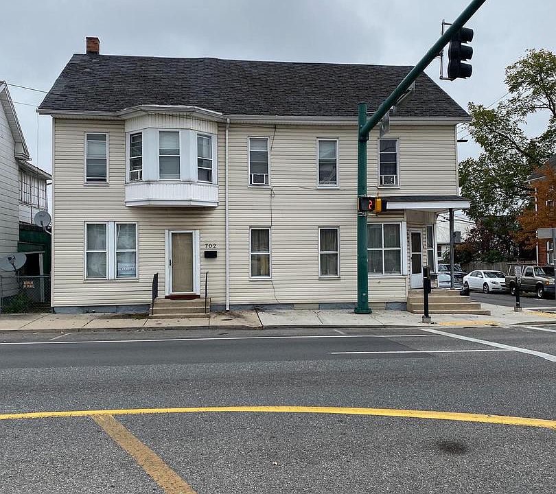 1st image of 700 W Franklin St