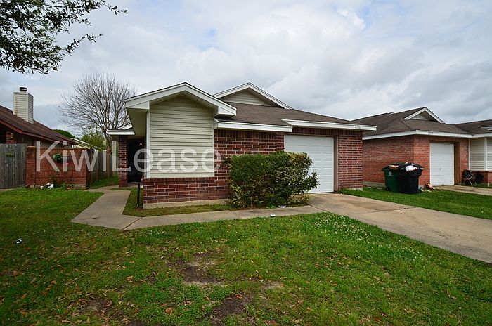 1st image of 3214 Boynton Dr