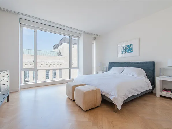 330 Spring Street image 1 of 3