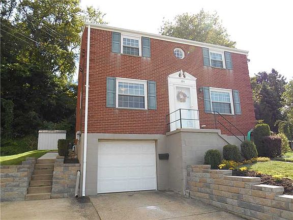 2nd image of 284 Lansdowne Dr