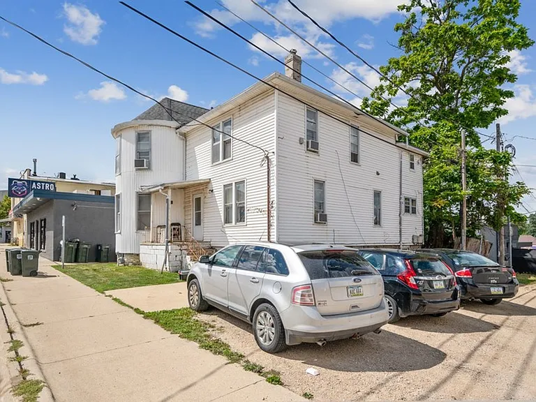 815 W 23rd - Cedar Falls — Photo 5