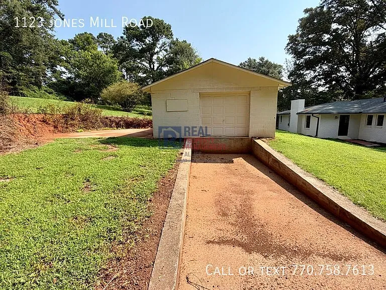 1123 Jones Mill Rd — Photo 15