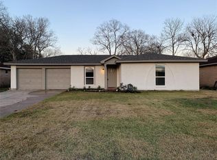 16903 Tibet Rd, Friendswood, TX 77546