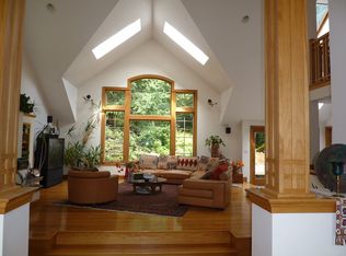 5 Girard Rd, Winchester, MA 01890