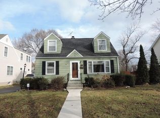 1019 S Swain Ave, Elmhurst, IL 60126