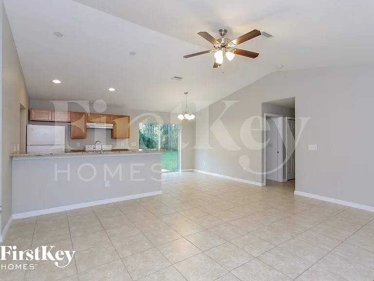 5569 Landry Ave — Photo 4