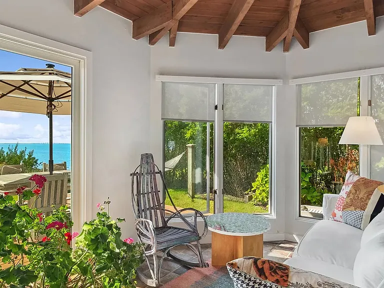 38 Oceanview Dr — Photo 4