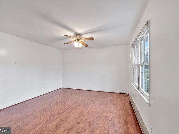 5th image of 337 Caroline St