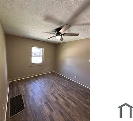 2940 Pitt St — Photo 4