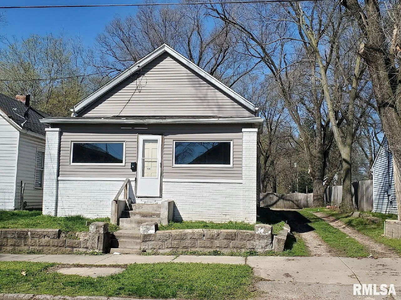 1307 S Blaine St photo 1