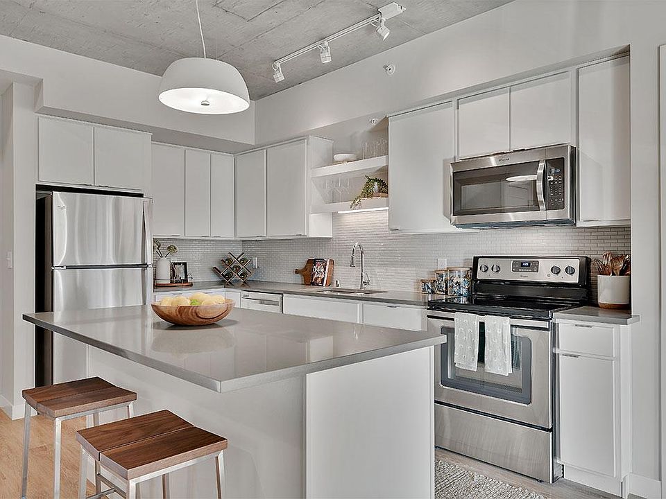 1st image of 816 Portland Ave S APT 1211