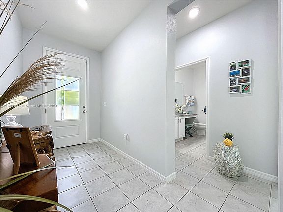 3rd image of 10628 Medford Lake Dr