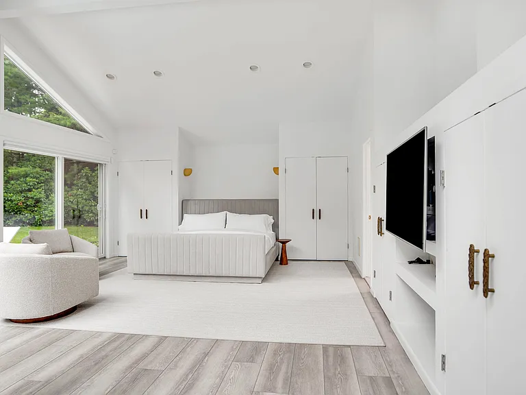 24 Saddle Ln — Photo 5