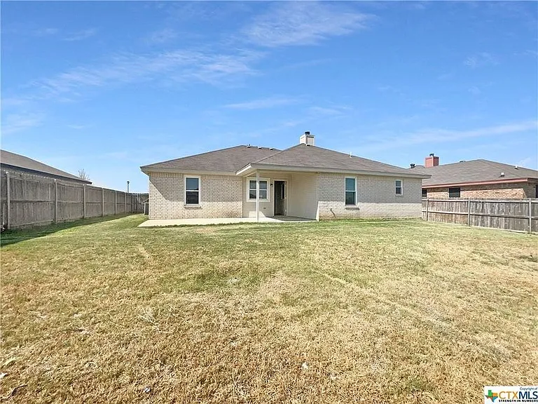 3307 Lorena Dr — Photo 12