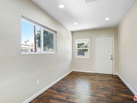 5th image of 125 E 15th St