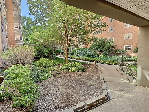 3rd image of 4970 N Marine Dr APT 227