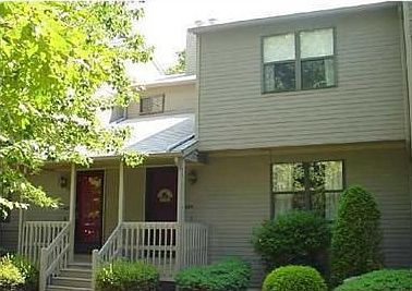 1st image of 2304 Pinewood Dr