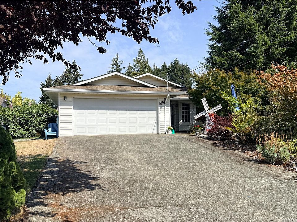 1st image of 555 Hooper Pl