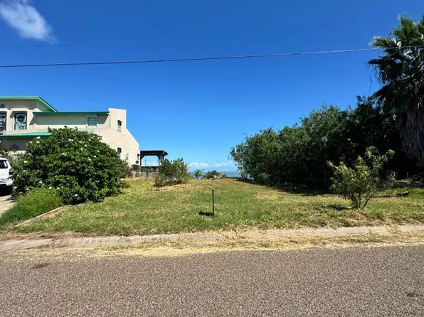 1842 N Shore Dr, Port Isabel, TX 78578