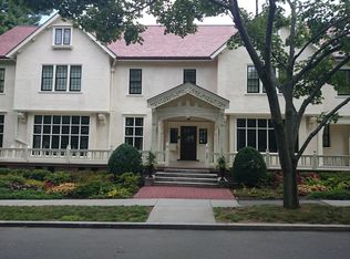 26 Beech Rd, Brookline, MA 02446